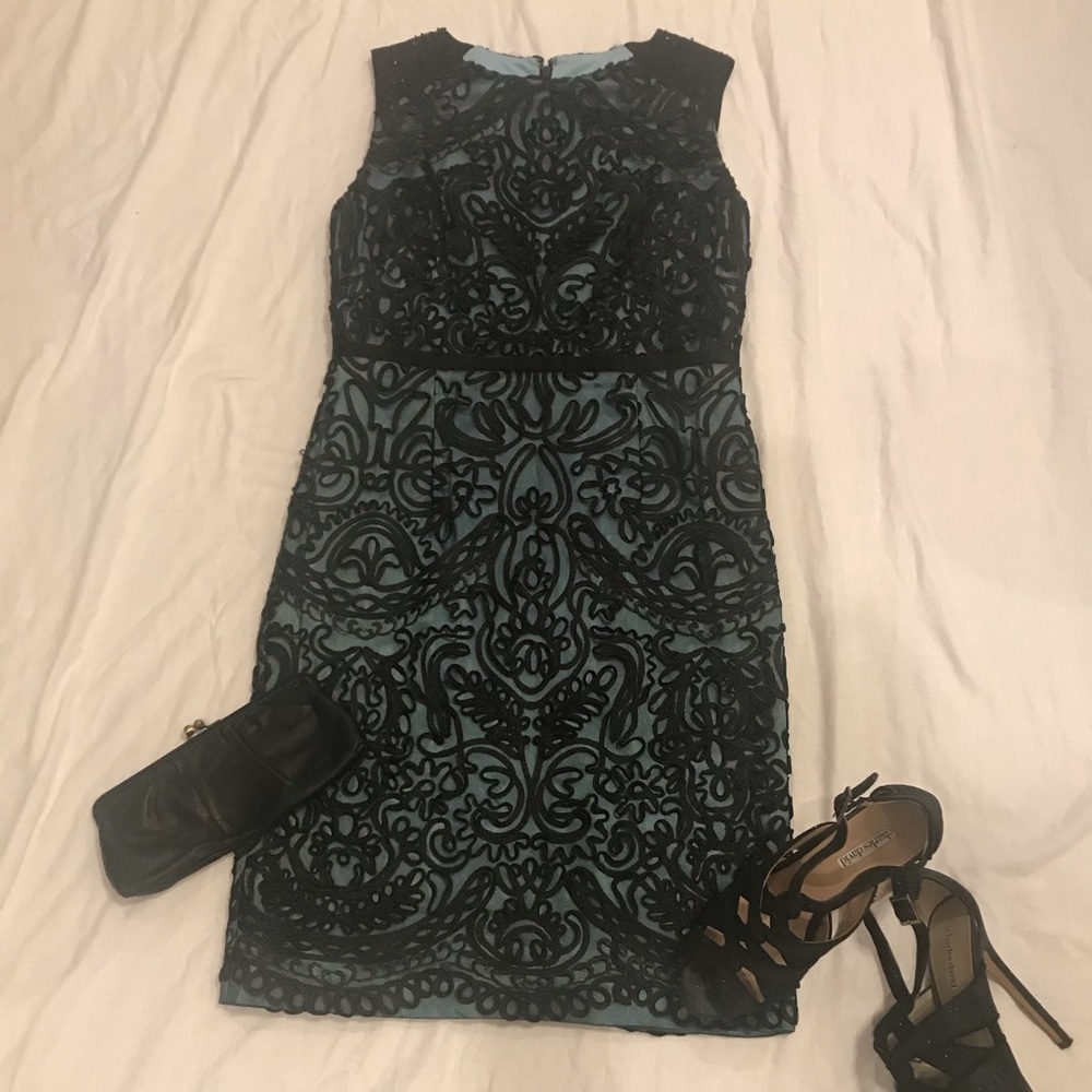 PARTY BOUTIQUE - Lace Dress
